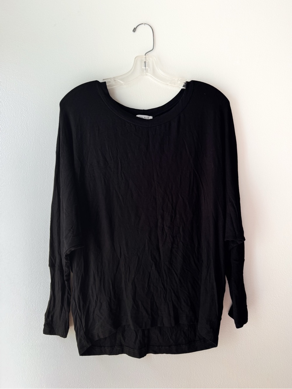 White Birch Black Dolman Sleeve w/ Cut Outs Long Sleeve Blouse - Medium